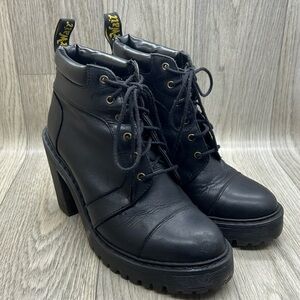 Dr. Martens Averil Boot